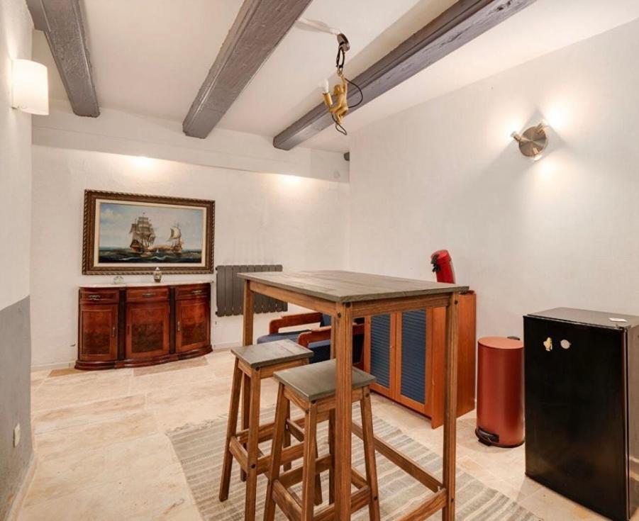 Rent Big Room With Breakfast Free In Old City Нансі Екстер'єр фото